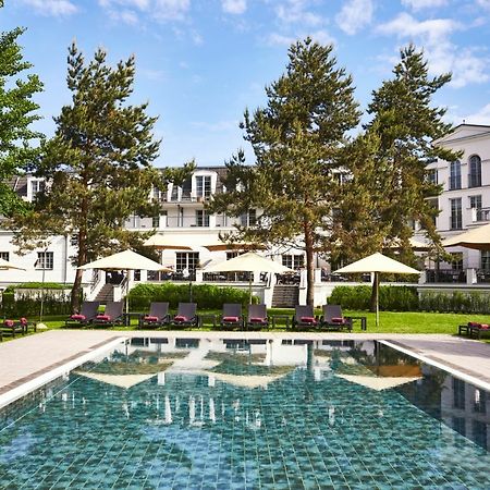 Strandhotel Zingst Servizi foto The swimming pool at the Hotel