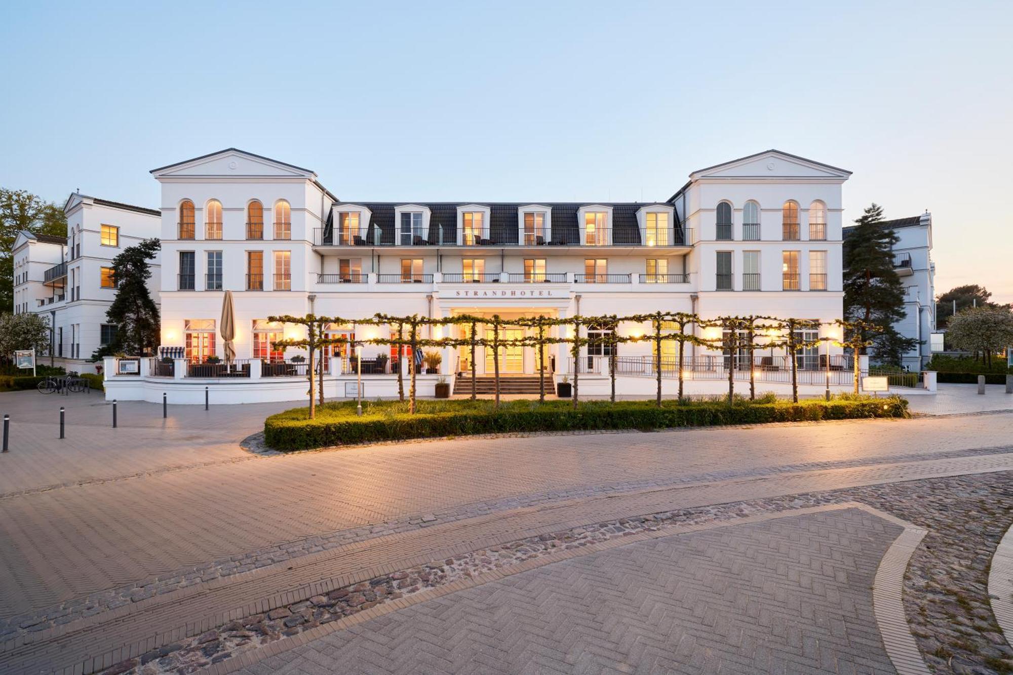 Strandhotel Zingst Esterno foto